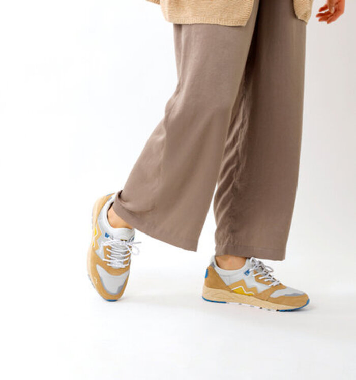 さりげなく個性を演出。大人の足元を彩る【スニーカー】おすすめ