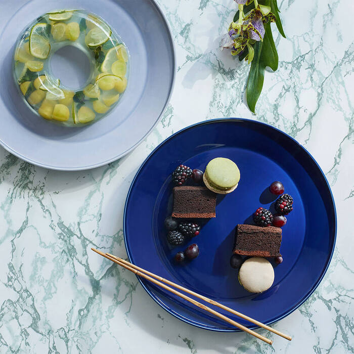 夏の食卓を爽やかに彩る。涼しげな「青」の食器たち | キナリノ