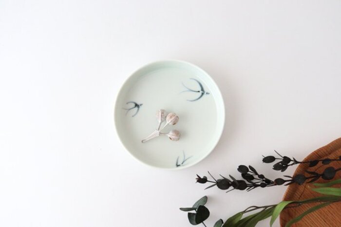 お皿。小鳥可愛い。。縁がお洒落。。。 飼鳥用品専門店BIRDMORE(バードモア)/【ゆとり屋】18cmプレート皿 3種