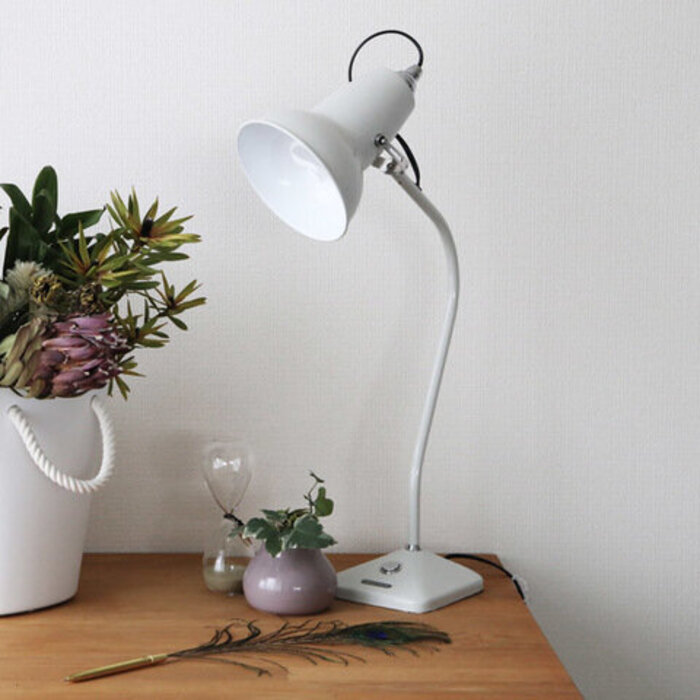 一生ものを見つけよう。おしゃれなスタンドライト22選 | キナリノ