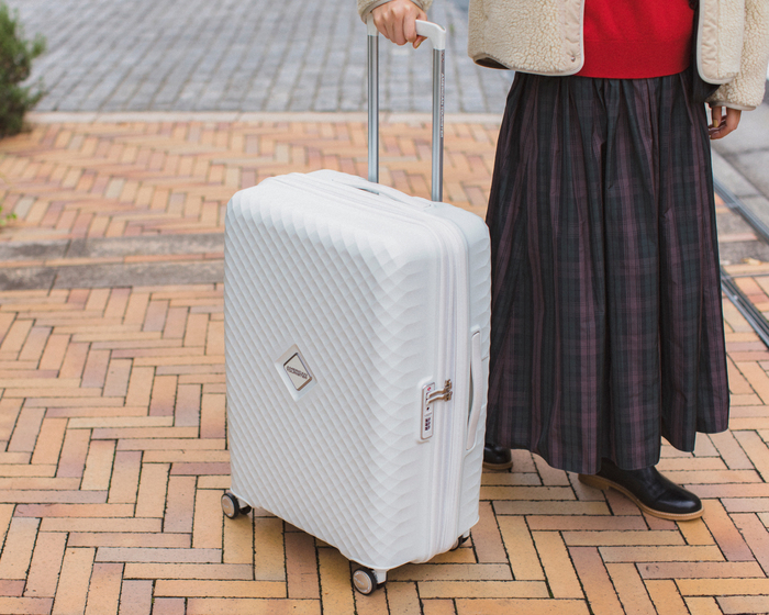 長期旅行用スーツケース/AmericanTourister/ホワイト 長く愛用できて家族で使い回せる！老舗ブランドのスーツケースを大解剖