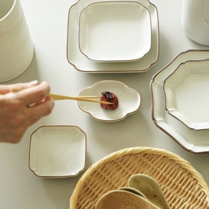 色絵が美しい「九谷焼」食卓を彩るおしゃれ＆かわいいデザインの器