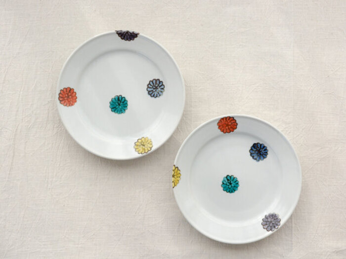色絵が美しい「九谷焼」食卓を彩るおしゃれ＆かわいいデザインの器