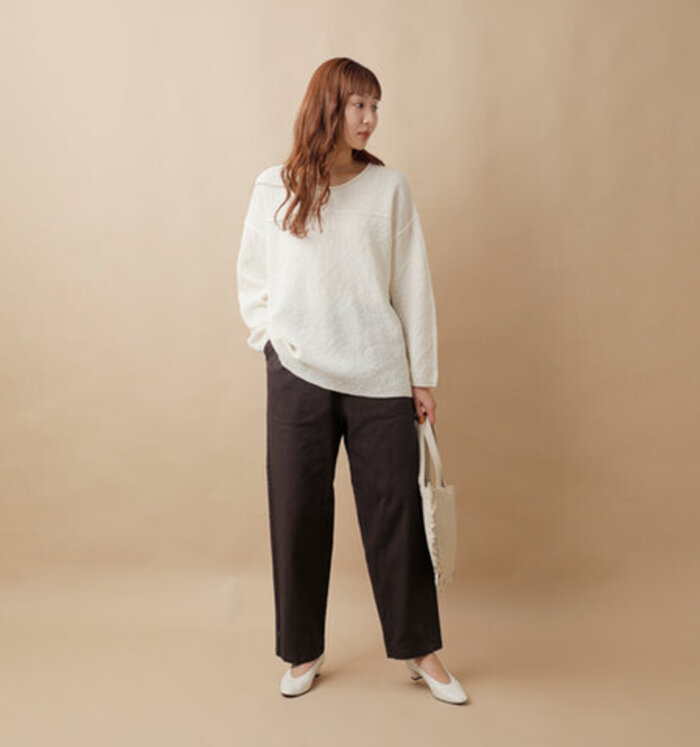 部屋着に見えない！「イージーパンツ」のおしゃれコーデ見本帖[3ページ 
