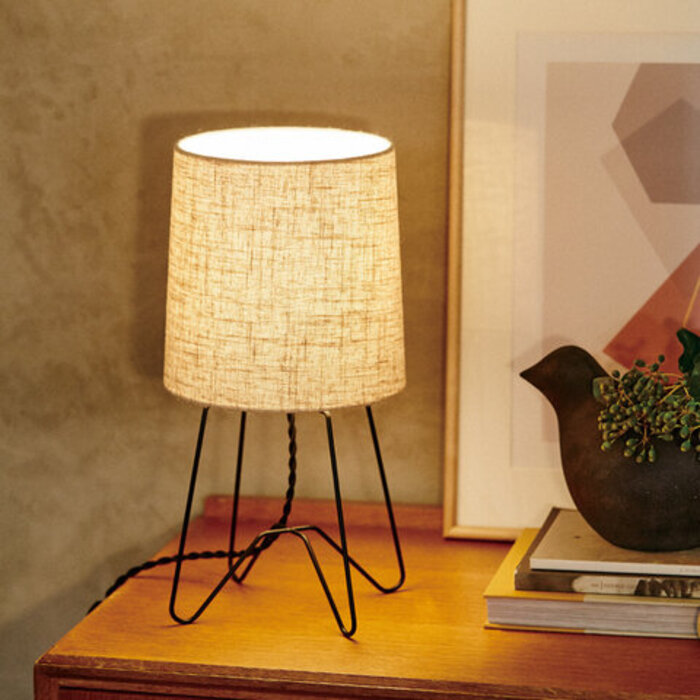 空間を優しく包む「テーブルランプ」おしゃれなデザイン25選 | キナリノ