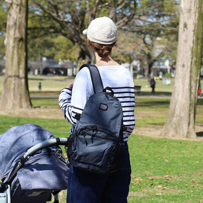 新作　デイパック リュック リュックサック レディース 本革 レディースバッグ　バックパック　レザー　ショルダーバッグ　通勤 通学　遠足 アウトドア 新作 デイパック リュック リュックサック レディース 本革 レディース