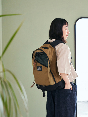 夏のおしゃれは「ファッション小物」で乗り切る！半袖シャツの着回し