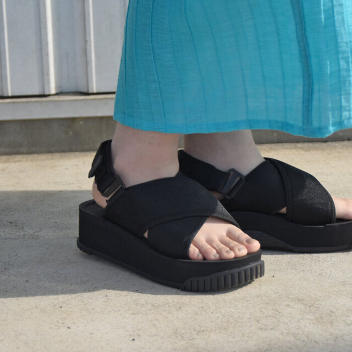 KEEN ブラック コンフォートサンダル 22.5センチ 楽天市場】キーン