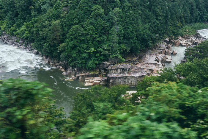 【大人のひとり列車旅】旅路を楽しむスロートリップへ