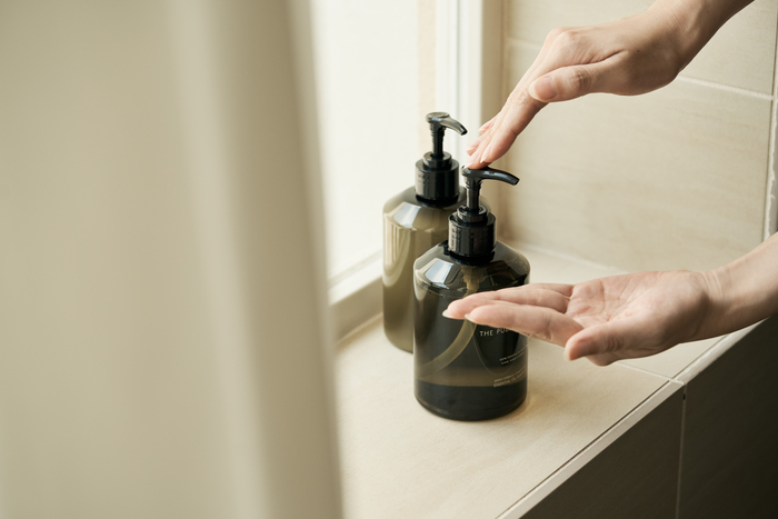 やさしい香りで解きほぐす。精油100%の香りの贅沢なヘアケア