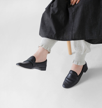 いつものコーデに一足投入！靴下で差をつける秋コーデ