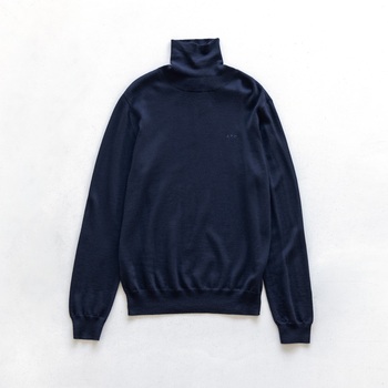 レイヤードに活躍するベーシックアイテムに注目!秋の着回し -1-