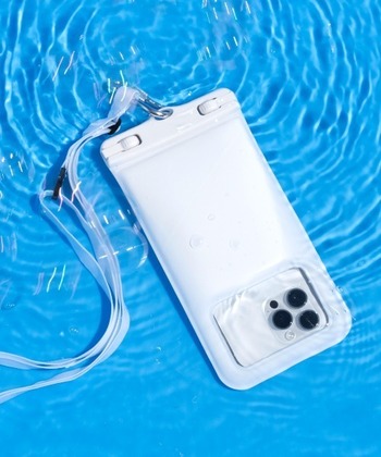 「スマホポーチ」で身軽にお出かけ！選び方＆おすすめ23選