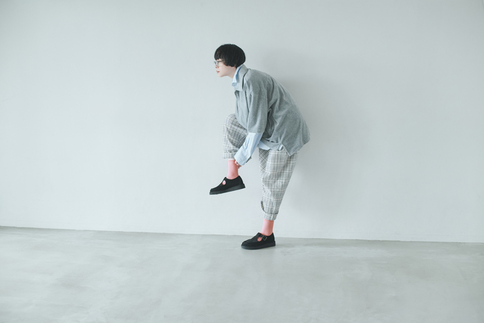 秋冬ファッションの名脇役。いつものコーデに差し色ソックスで彩りを