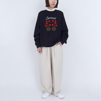 スカート派もパンツ派も！大人のスウェット＆パーカースタイル