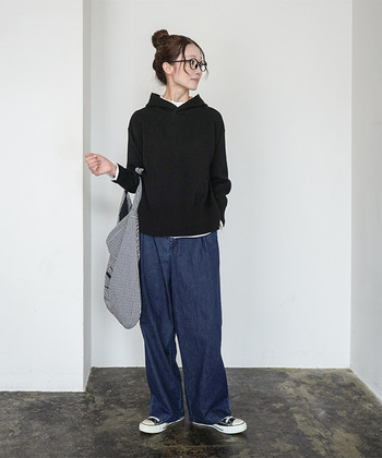 スカート派もパンツ派も！大人のスウェット＆パーカースタイル