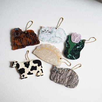 大流行中！“ジャラ付け”しても楽しい【バッグチャーム】コレクション