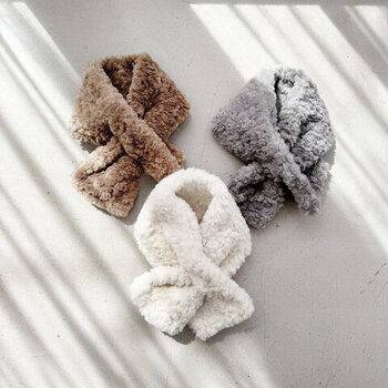 「マフラー・ストール」であったか秋冬コーデ♪巻き方アレンジも