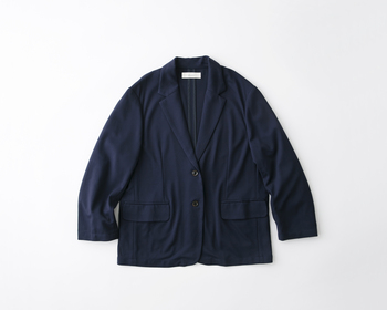 サイズ:フリー
総丈 71.5cm
身幅 56cm
肩幅 48cm
裾幅 58cm
そで丈 57cm