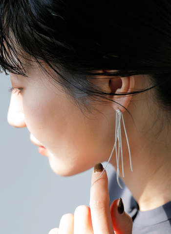 【地味見え回避】一点投入で見違える!大人の簡単おしゃれ術