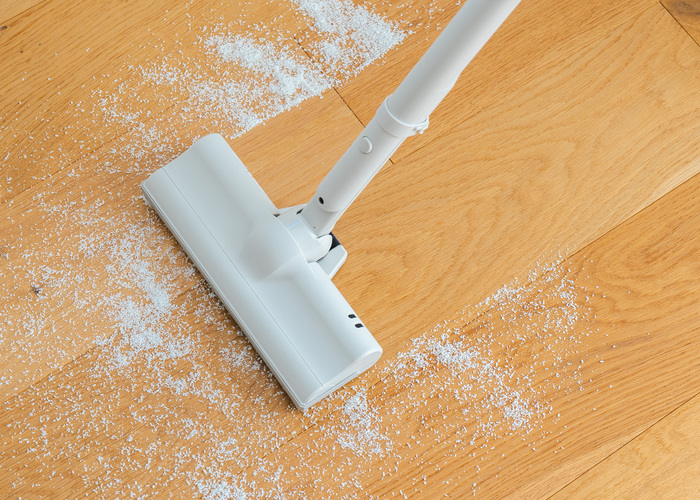 ゴミ捨て約3ヶ月に1回でOK！東芝のコードレスクリーナー