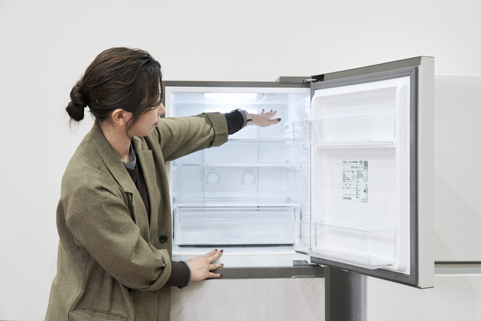 サイズ：幅530×奥行601×高さ1574mm