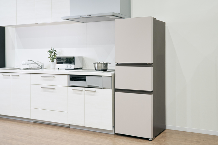 ルームスタイリストも太鼓判！キッチンと暮らしが整う2台目冷蔵庫