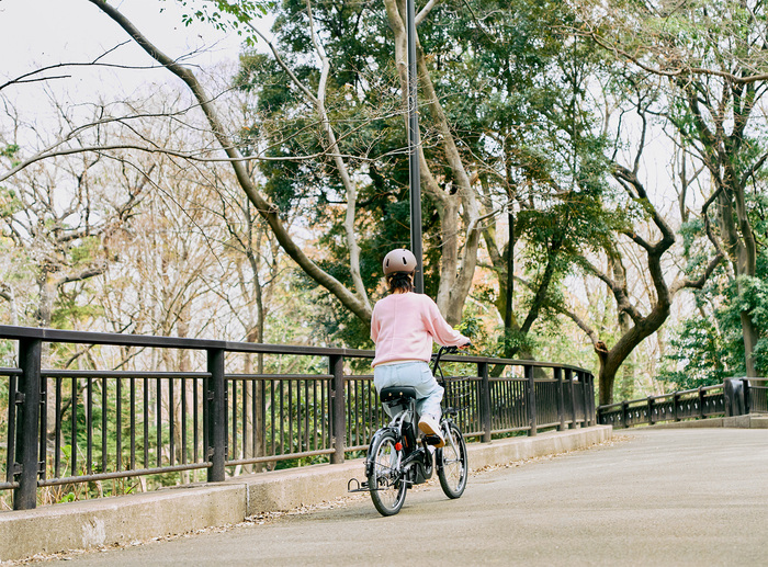 近所へのお出かけや移動に◎コンパクトでおしゃれな、春の相棒