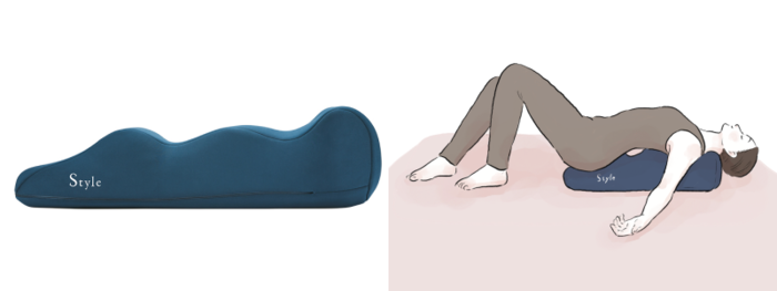 ストレートネックさんにおすすめなのが「Recovery Pole」。凝り固まった首・肩・肩甲骨まわりの筋肉をほぐすことが、正しい姿勢への第一歩。横たわって左右に揺れることで筋肉の脱力をサポートし、ポール上部の首の骨（頸椎）にあたる部分が、理想のカーブへ導きます。5分から始められる、毎日続けやすいストレッチポールです。