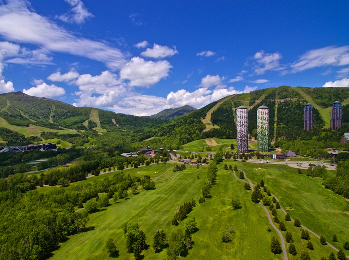 〒079-2204 北海道勇払郡占冠村字中トマム
☎0167-58-1111（代表電話）