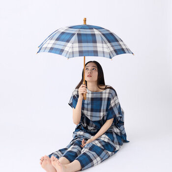 柄で選ぶ〈おしゃれ傘〉｜雨と日差しを楽しもう