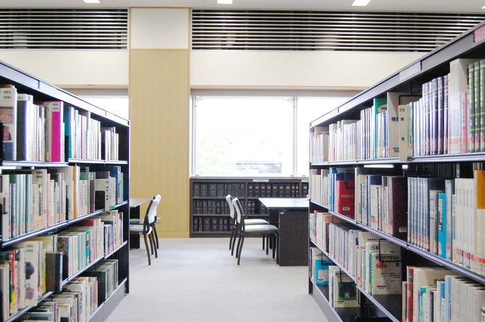読書、勉強、調べもの、気分転換、リラックス、あなたはどんな目的で図書館にいきますか？