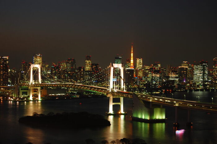気持ち良い気候のこの季節だから。「夜散歩」が楽しい都内のスポット巡り