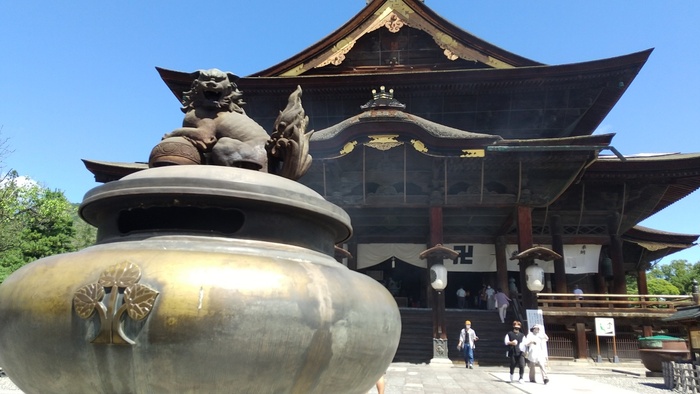 【善光寺】は最強のパワースポット!見どころや周辺グルメ・観光スポット案内