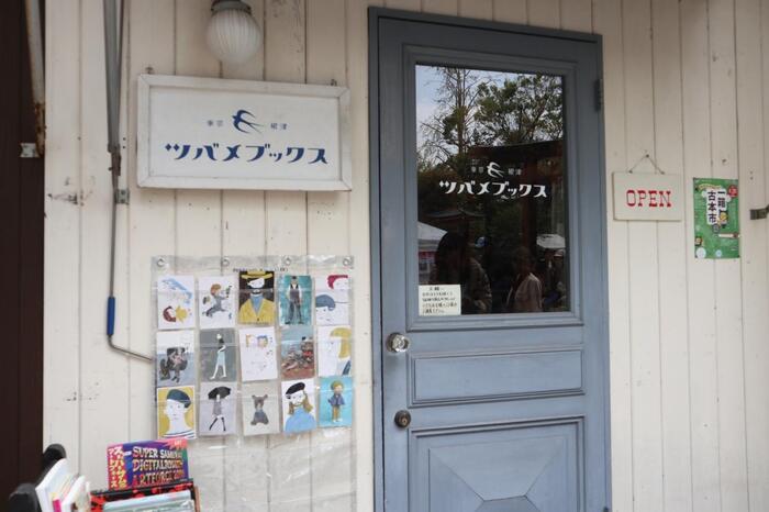 ヨーロッパのヴィンテージ雑貨、服、本などを集めたショップ、「Biscuit」、「ツバメハウス」「ツバメブックス」。3店舗とも谷根千にあります。