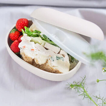 忙しい当日の朝に作るので、あまり手の込んだ料理にこだわらず、手順の簡単なものをいくつかメニューに取り入れたり、前日に下ごしらえができるものは済ませておくのがコツです。