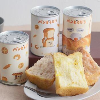 人気絵本『パンどろぼう』のパッケージが目を引く、長期保存可能なパン。常温保存でき、調理不要でそのまま食べられるので、非常時の食事として備えておけます。