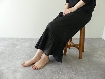 見せる・隠すの2通り！ペチパンツで品よく大人のおしゃれを楽しんで