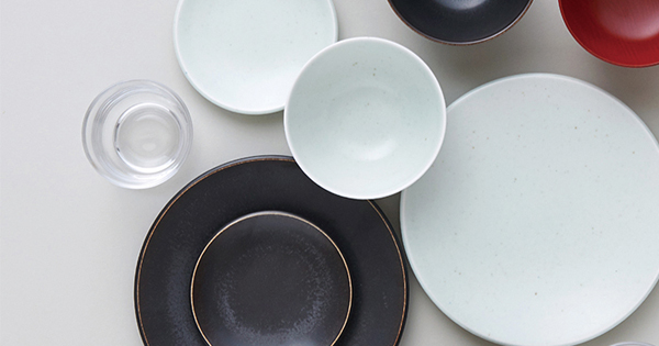 おしゃれな食卓に必須の 器 うつわ まず揃えたい 基本の４つ キナリノ