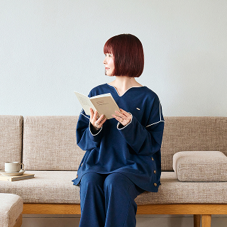 体調が揺らぐ日も、自分らしく。心地よさを考えたルームウェア